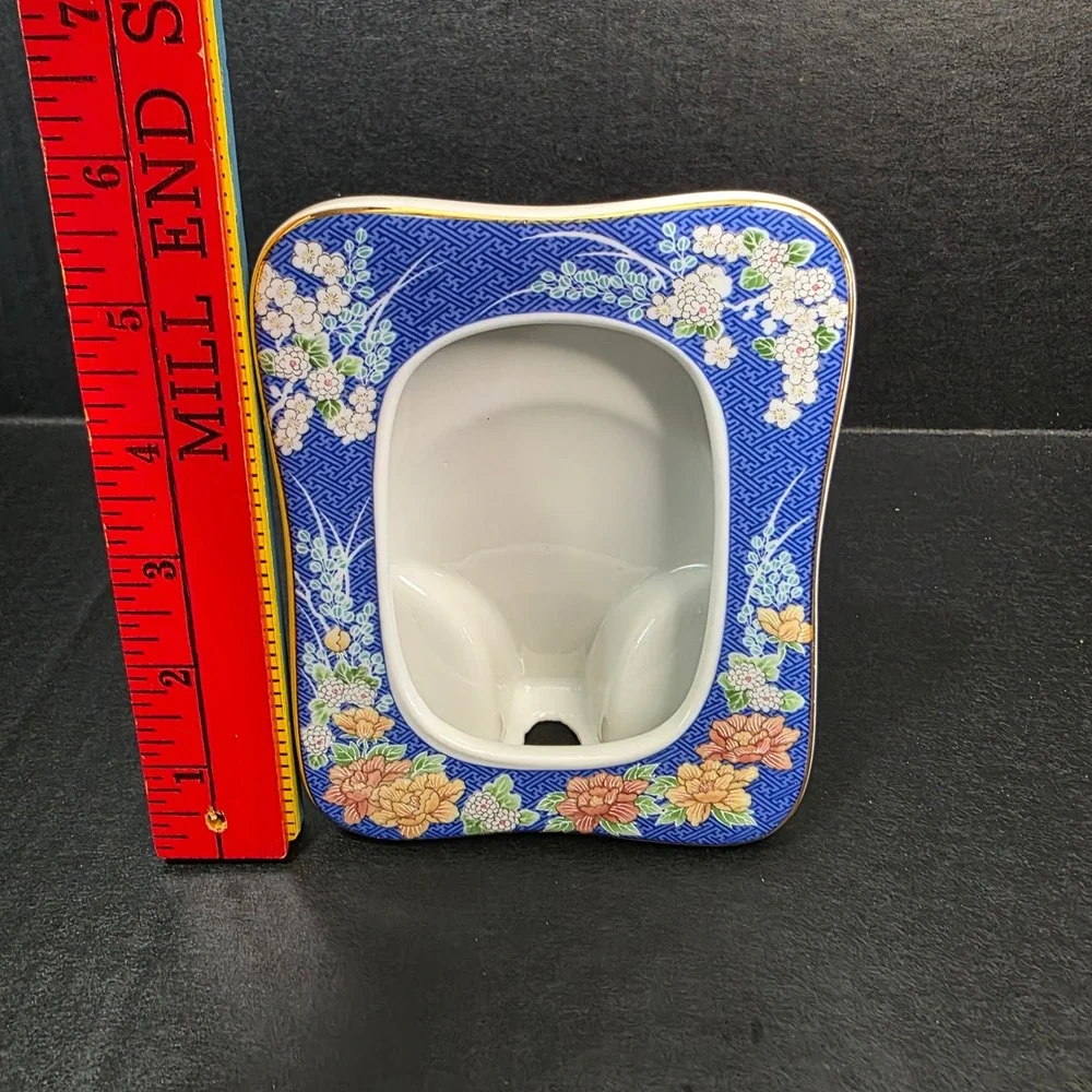 Takahashi San Francisco Picture Frame‎ 1980 Blue Floral Porcelain Gold Trim 5x4